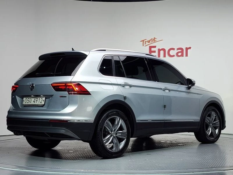 VW Tiguan 2.0 TDI 4Motion Prestige| 150к.с.| ВКЛ.ТЕХНОТЕСТ, снимка 2 - Автомобили и джипове - 55650534