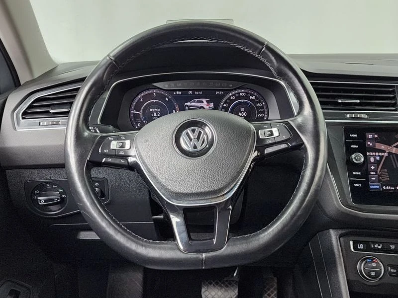 VW Tiguan 2.0 TDI 4Motion Prestige| 150к.с.| ВКЛ.ТЕХНОТЕСТ, снимка 13 - Автомобили и джипове - 55650534
