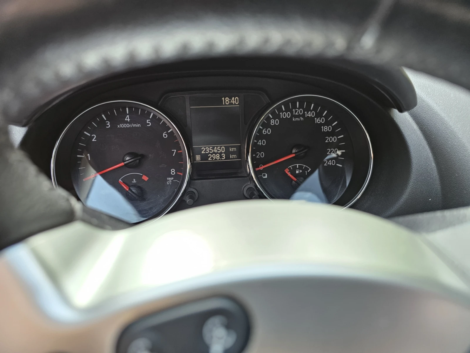 Nissan Qashqai 2.0 - изображение 9