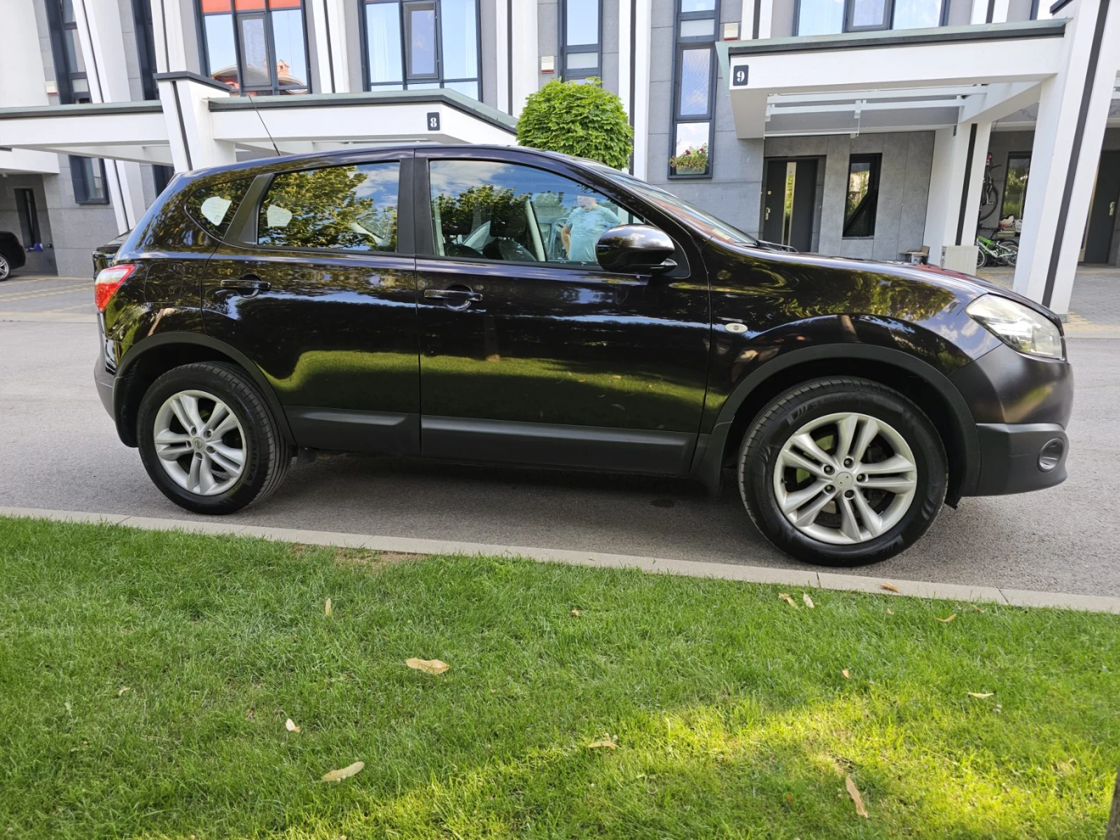 Nissan Qashqai 2.0 - изображение 2