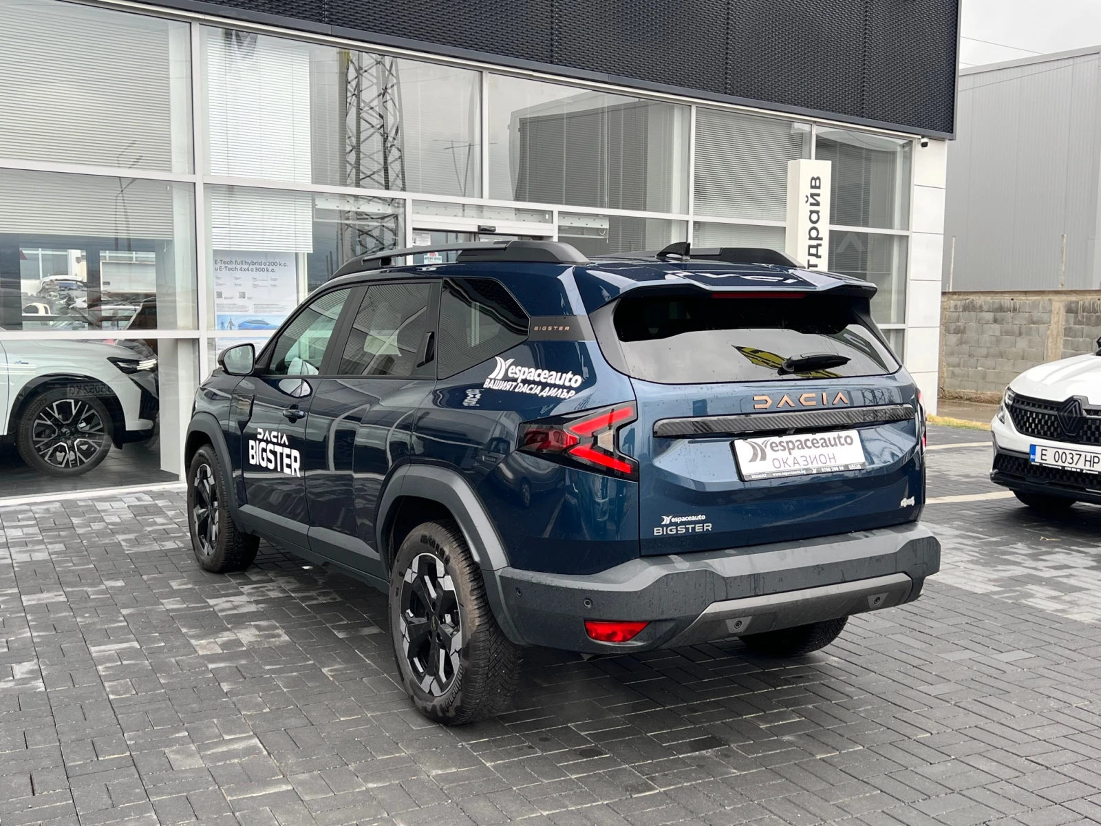 Dacia Bigster TCe 130 4x4 * Extreme - изображение 6