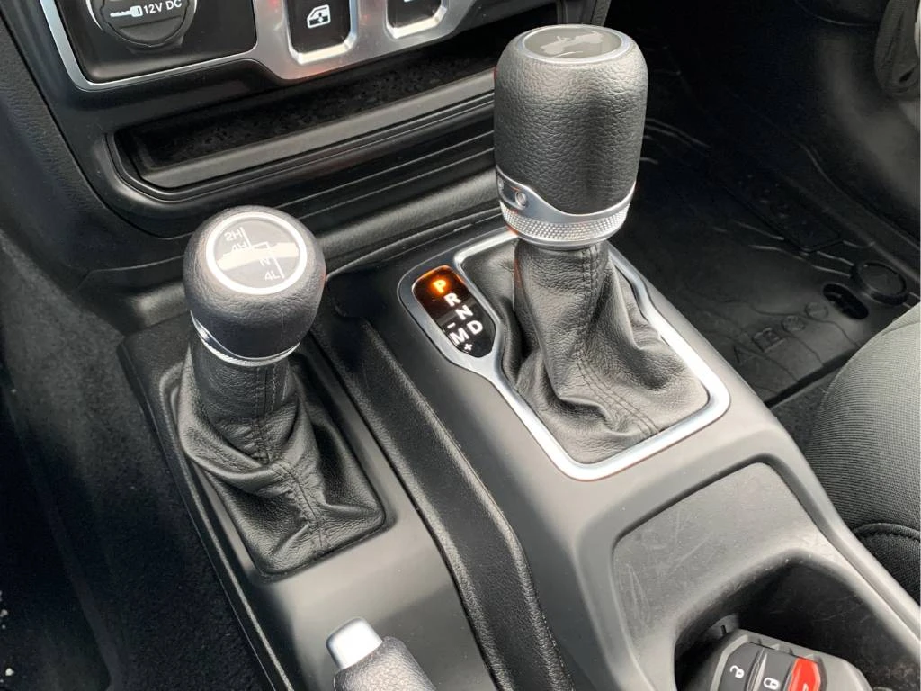 Jeep Wrangler CARFAX* Willys 4x4* ��������  | Mobile.bg � ����������� 13