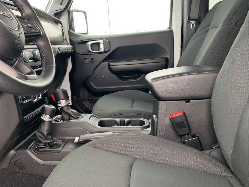 Jeep Wrangler CARFAX* Willys 4x4* ПОДГРЕВИ  - изображение 7