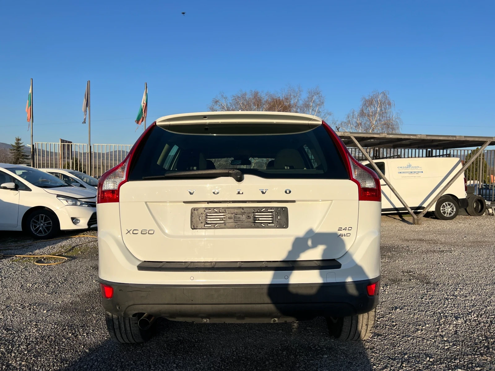 Volvo XC60 2.4D5 4x4 163k.c, снимка 5 - Автомобили и джипове - 53801160