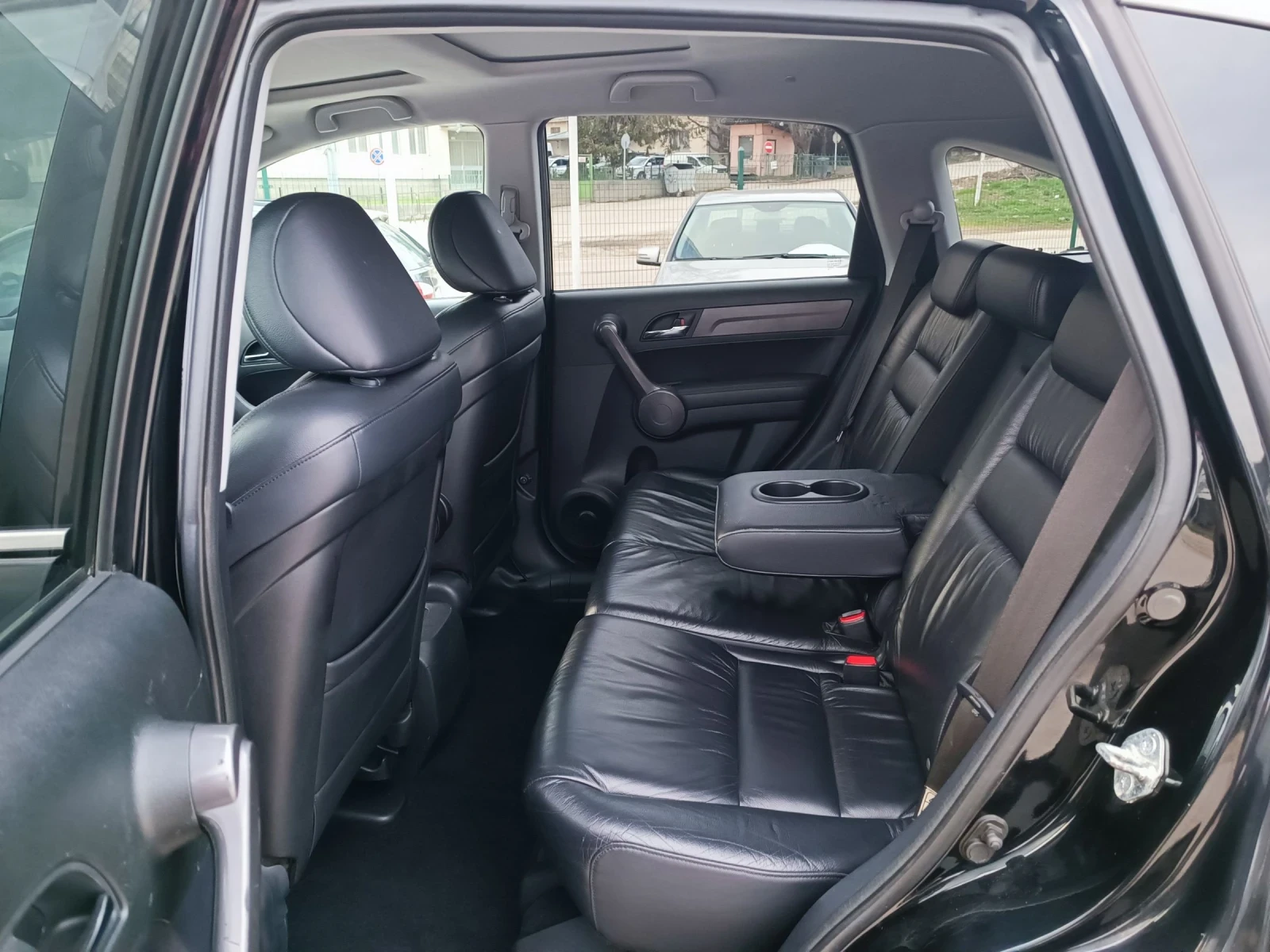 Honda Cr-v 2.0i-150кс-ШВЕЙЦАРИЯ-АВТОМАТ-4Х4-NAVI-ДИСТРОНИК, снимка 10 - Автомобили и джипове - 53966641