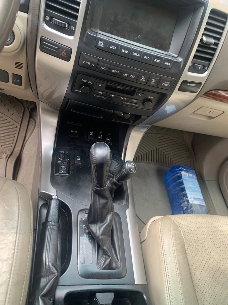 Toyota Land cruiser, снимка 8 - Автомобили и джипове - 54320712