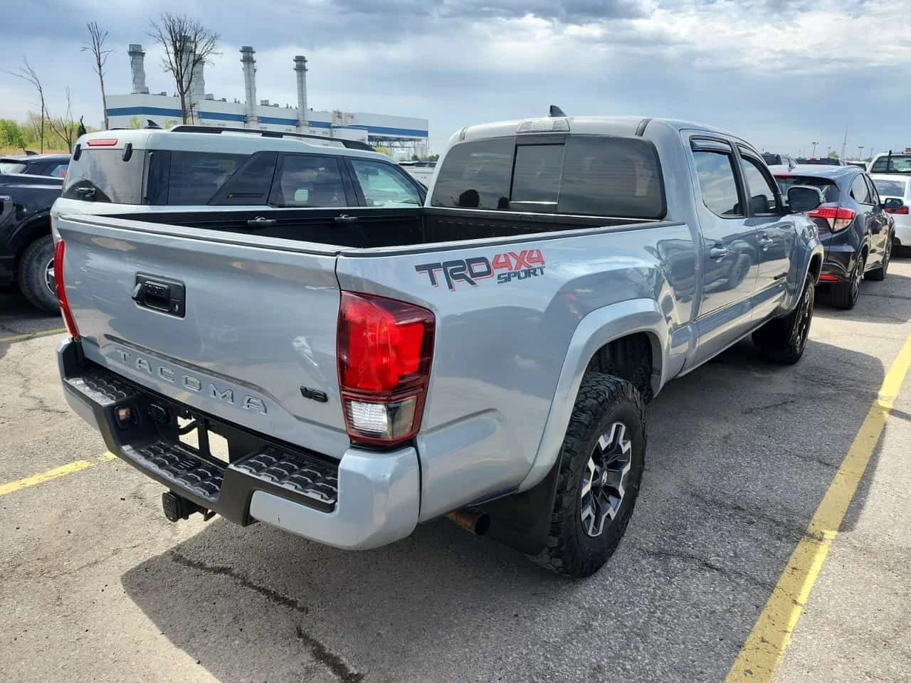 Toyota Tacoma * SR5 CREW CAB LONG BED * , снимка 3 - Автомобили и джипове - 54608613