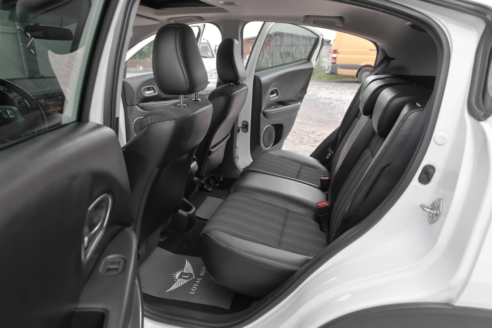 Honda Hr-v 1.8 , full , StartStop | Mobile.bg � ����������� 10