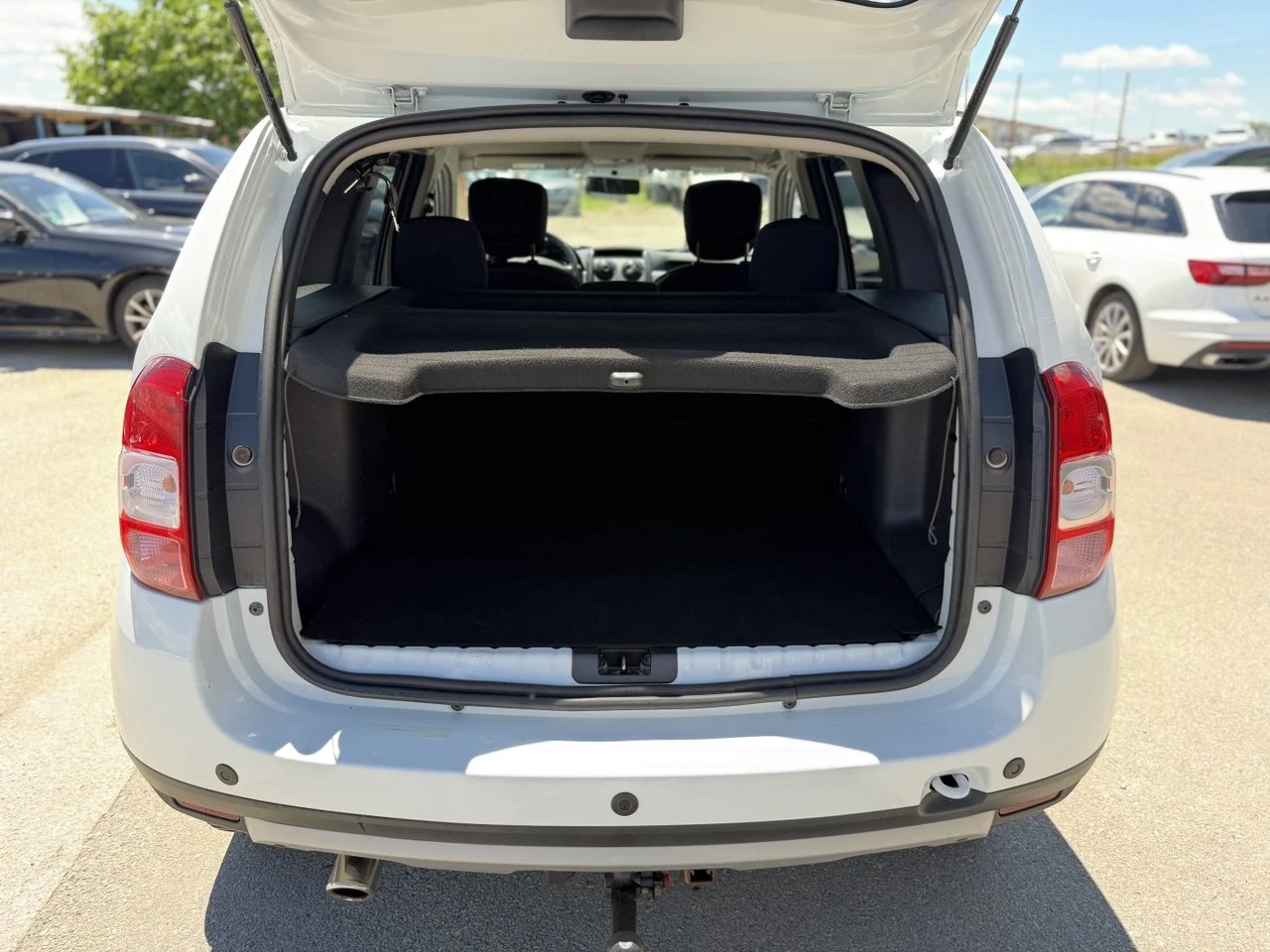 Dacia Duster 1.5dCi 4x4 NAVI, снимка 16 - Автомобили и джипове - 54903629