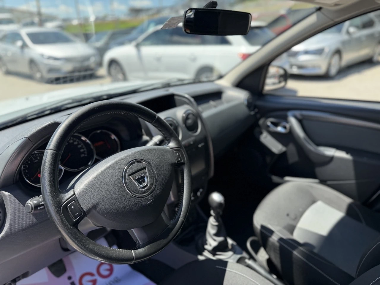 Dacia Duster 1.5dCi 4x4 NAVI, снимка 10 - Автомобили и джипове - 54903629