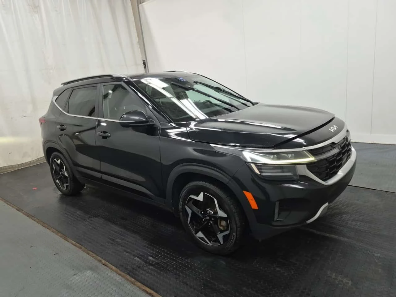 Kia Seltos * EX * ШИБИДАХ* КОЖА* DIGITAL* , снимка 2 - Автомобили и джипове - 55033038
