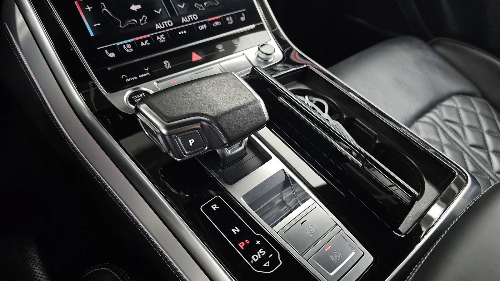 Audi Q8 50 TDI quattro* ���* �����* HUD* 360* ������ ���� | Mobile.bg � ����������� 9