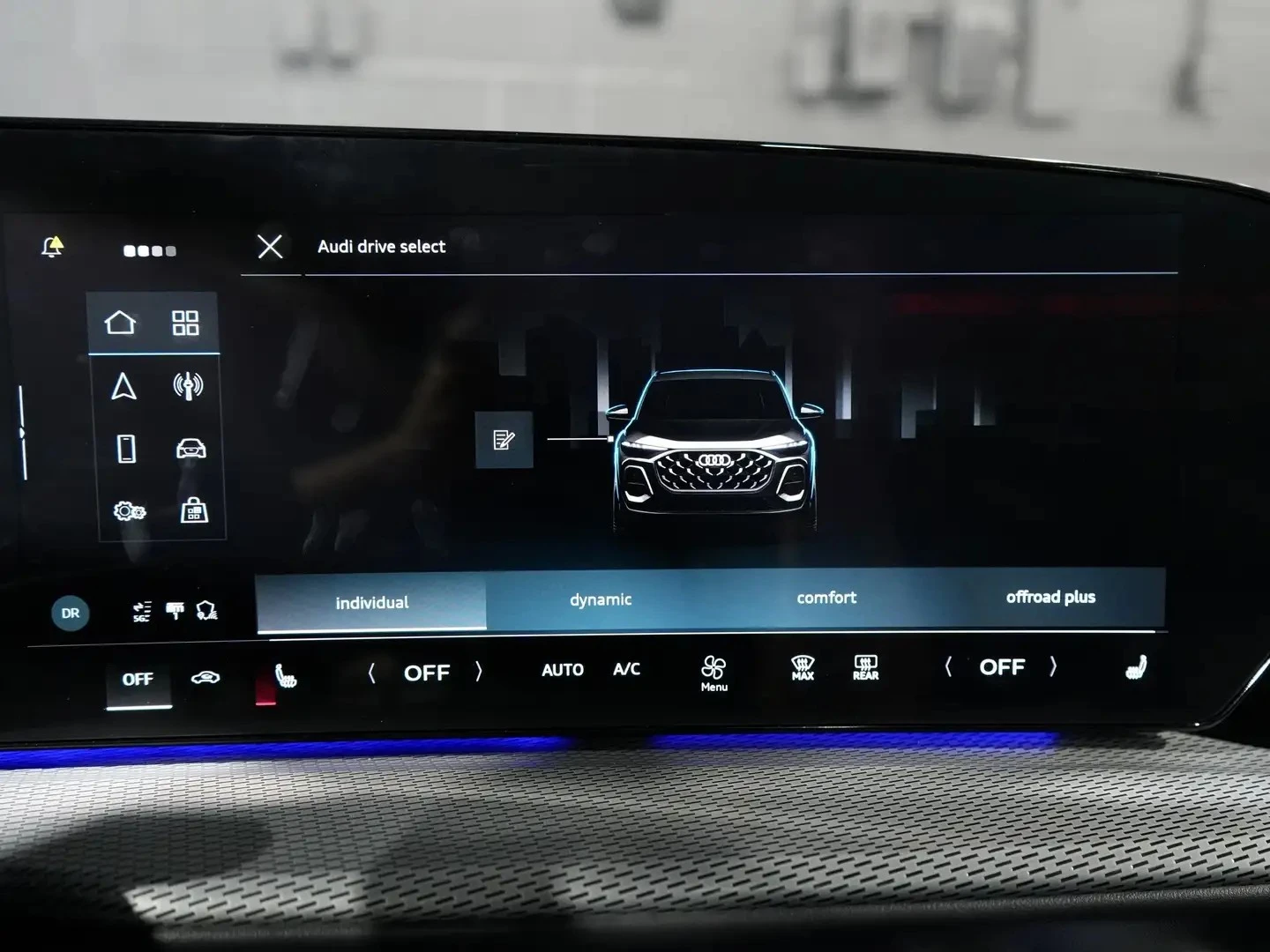 Audi Q5 B&O | S Line| PANO| HUD| Drive Assist, снимка 15 - Автомобили и джипове - 56072063