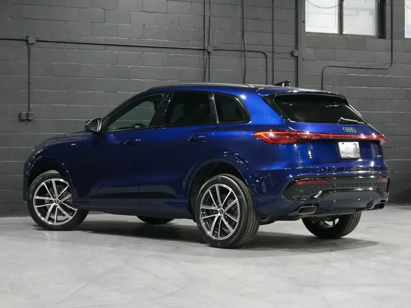 Audi Q5 B&O | S Line| PANO| HUD| Drive Assist, снимка 6 - Автомобили и джипове - 56072063