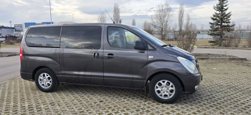 Hyundai H1 7+ 1, снимка 6 - Бусове и автобуси - 49215757