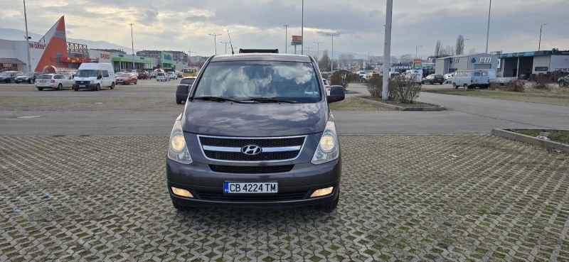 Hyundai H1 7+ 1, снимка 1 - Бусове и автобуси - 49215757