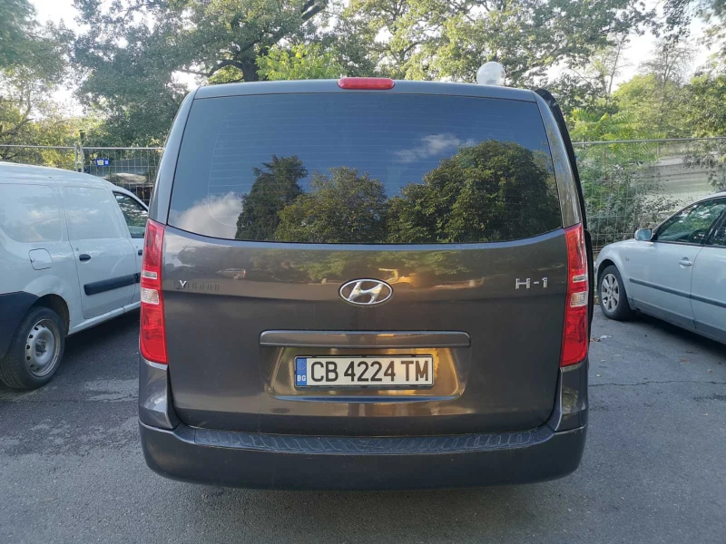 Hyundai H1 7+ 1, снимка 4 - Бусове и автобуси - 48647692