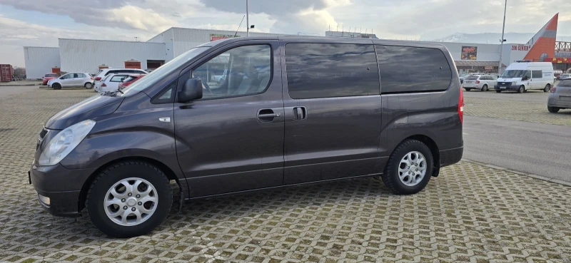 Hyundai H1 7+ 1, снимка 4 - Бусове и автобуси - 49215757