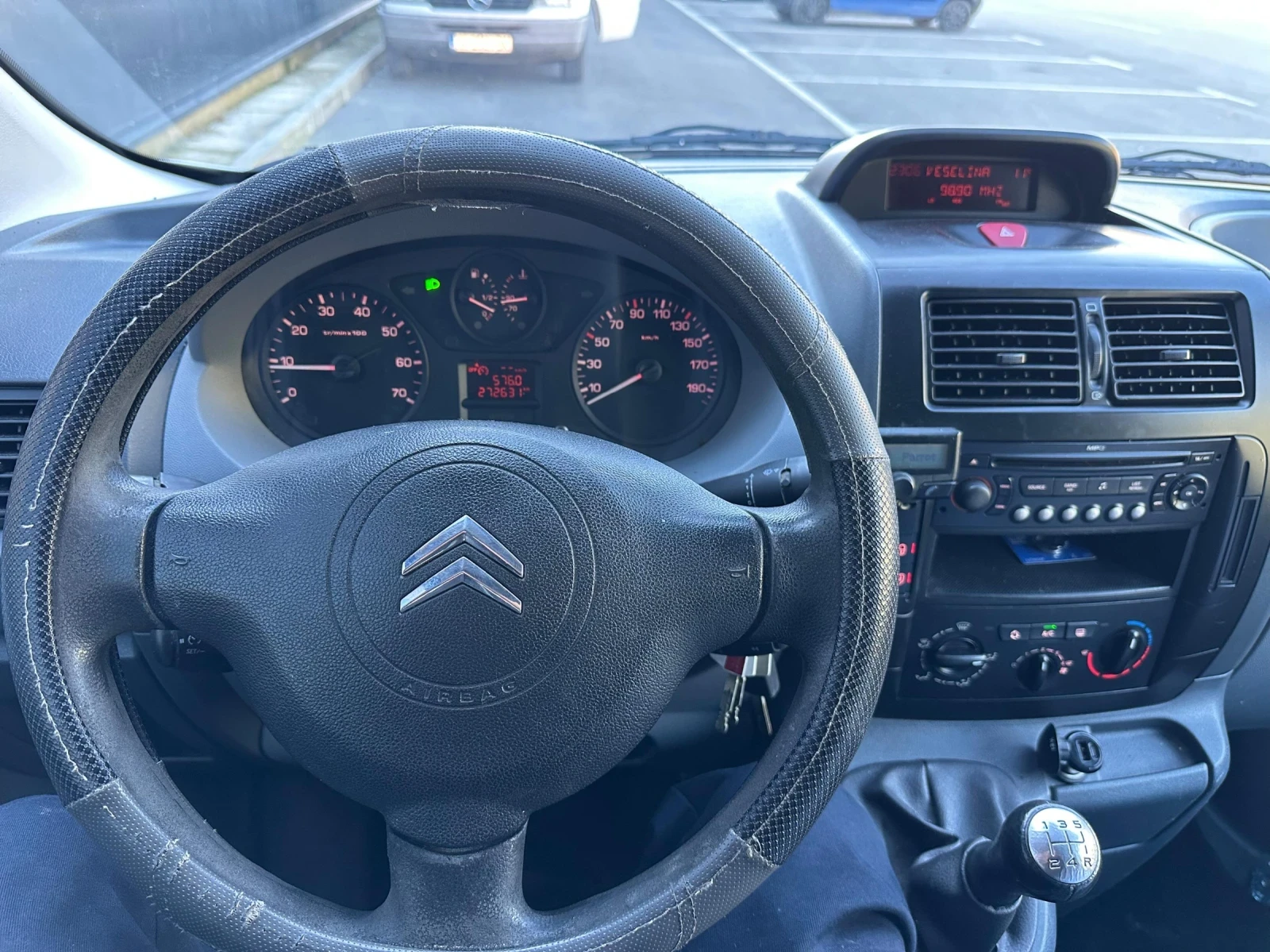 Citroen Jumpy КЛИМАТИК - изображение 8