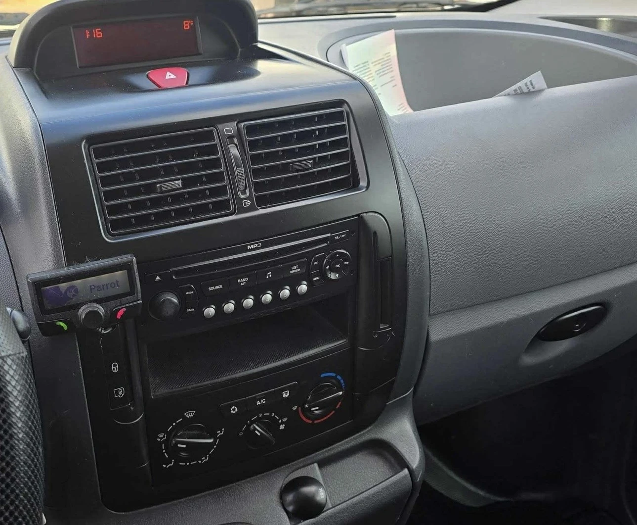 Citroen Jumpy КЛИМАТИК - изображение 10