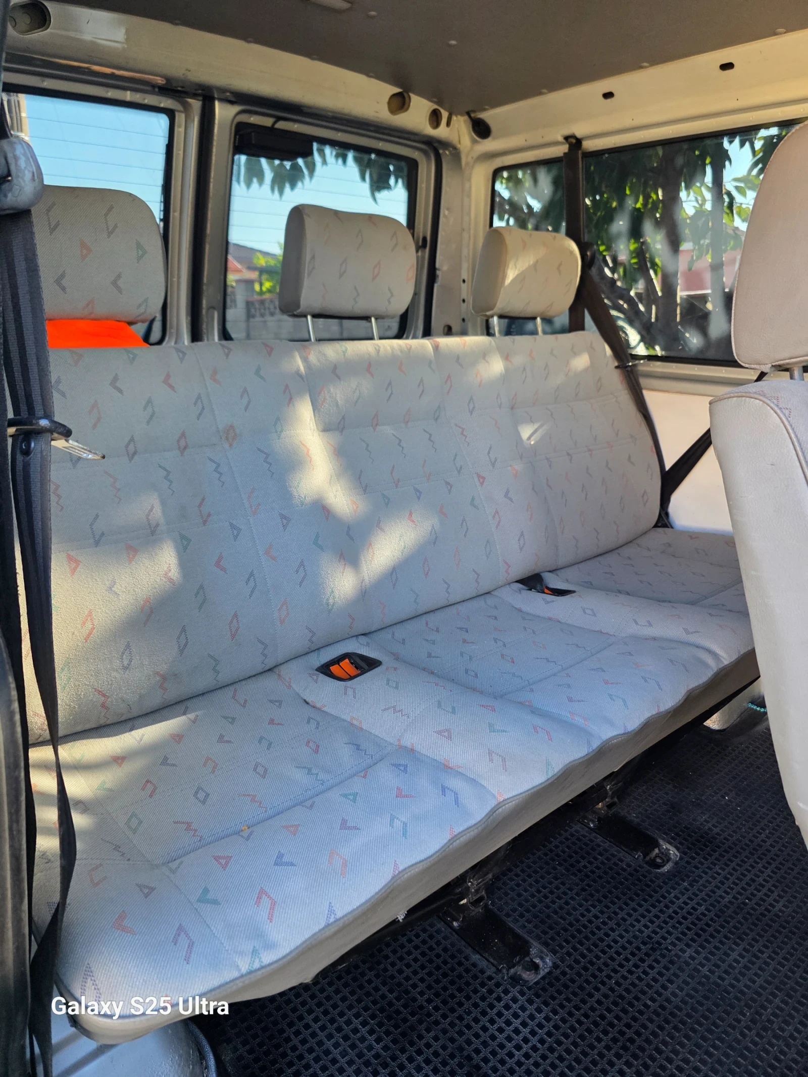 VW Transporter 2, 5 TDI 9-местен с климатик , снимка 11 - Бусове и автобуси - 55795640