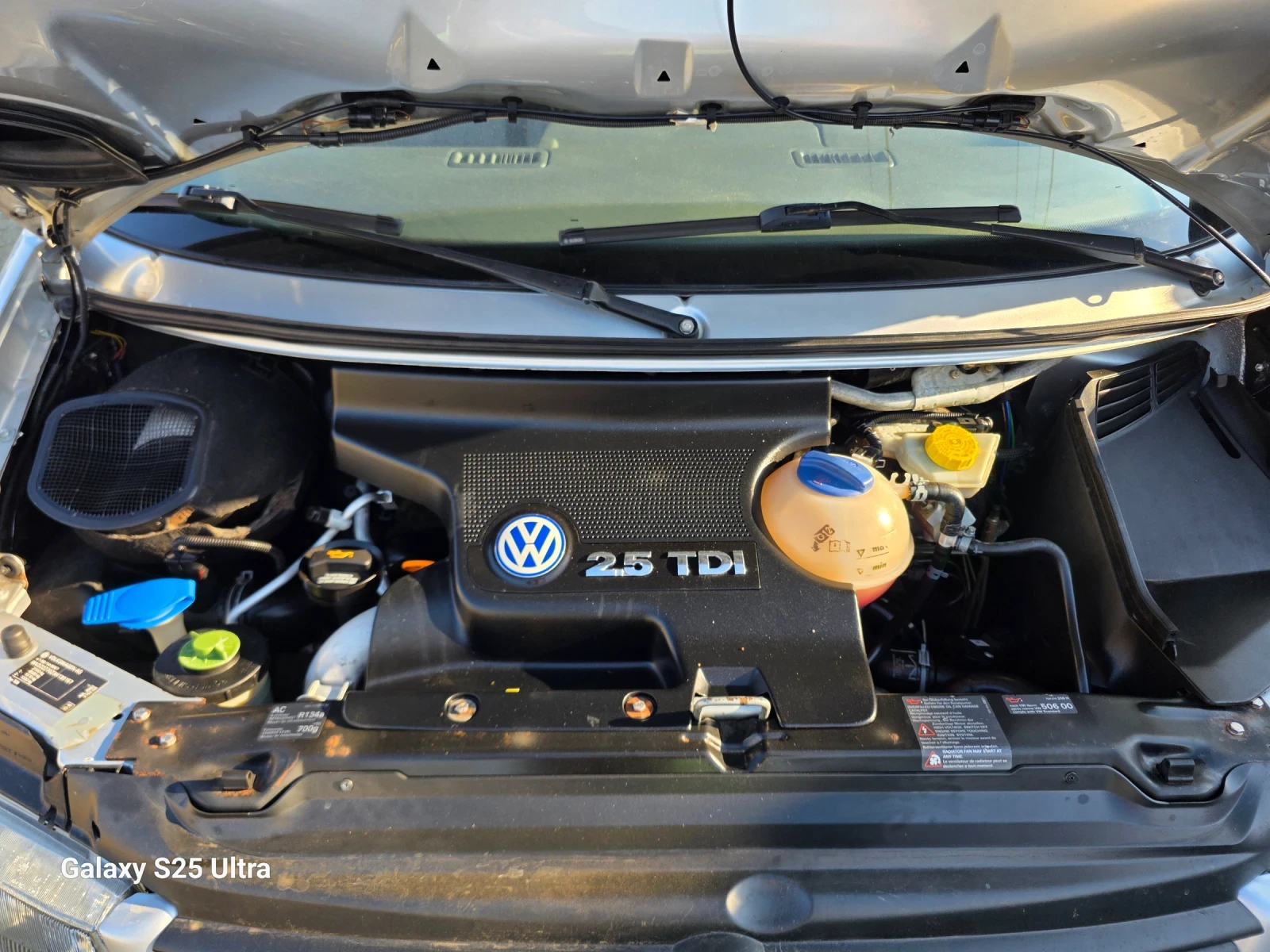 VW Transporter 2, 5 TDI 9-местен с климатик , снимка 14 - Бусове и автобуси - 55795640