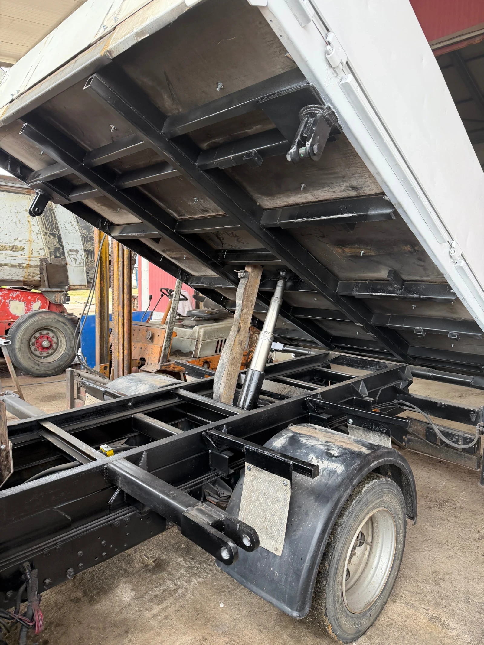 Mitsubishi Canter Тристранен самосвал Нов внос, снимка 17 - Камиони - 54141747