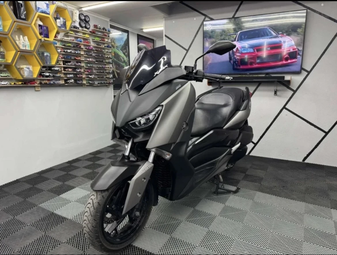 Yamaha X-max 300