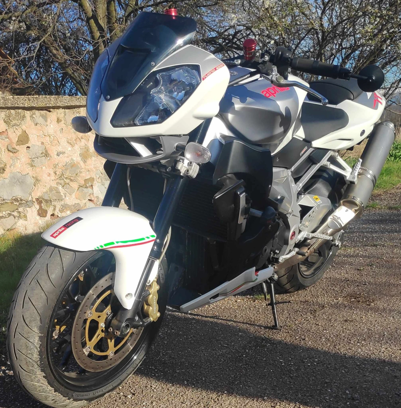 Aprilia Tuono 1000R, снимка 10 - Мотоциклети и мототехника - 55515190
