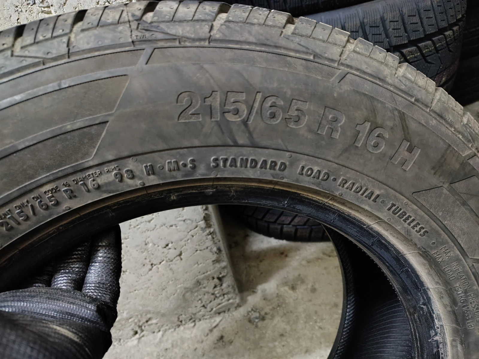 Гуми Всесезонни 215/65R16, снимка 6 - Гуми и джанти - 54085688