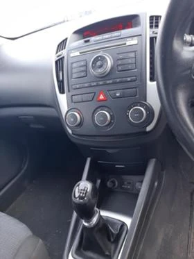 Kia Ceed 1.6 crdi, снимка 8