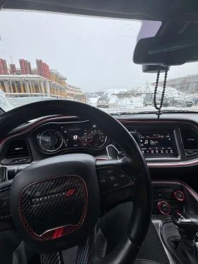 Dodge Challenger SXT, снимка 12