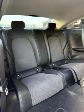 Mercedes-Benz C 250 AMG-line* Distronik* Подгрев* БялаПерла* Автомат* , снимка 11