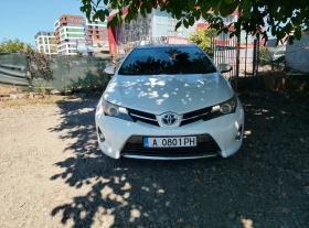 Toyota Auris 1.8i Hybrid/Panorama/Camera/Бяла Перла - 19500 лв. - 79358173 2