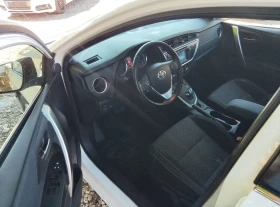 Toyota Auris 1.8i Hybrid/Panorama/Camera/Бяла Перла - 19500 лв. - 79358173 7