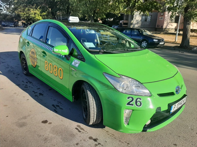 Toyota Prius, снимка 9 - Автомобили и джипове - 47337894