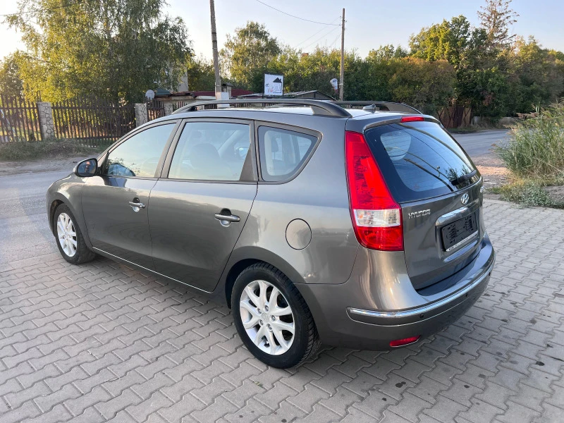 Hyundai I30 1.6 CRDI 116 к.с., снимка 3 - Автомобили и джипове - 44611583