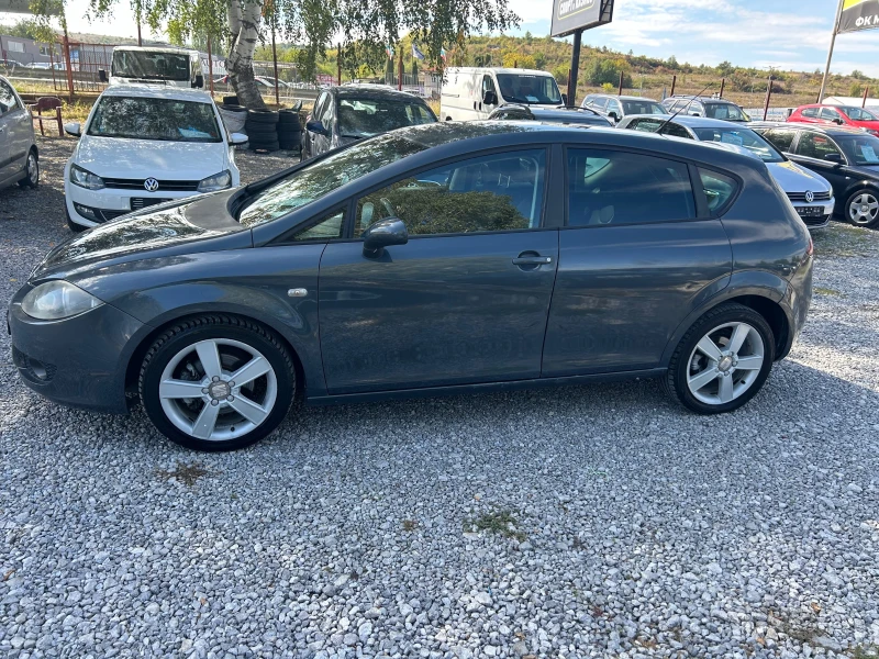 Seat Leon 2.0-140к.6ск., снимка 11 - Автомобили и джипове - 47341754