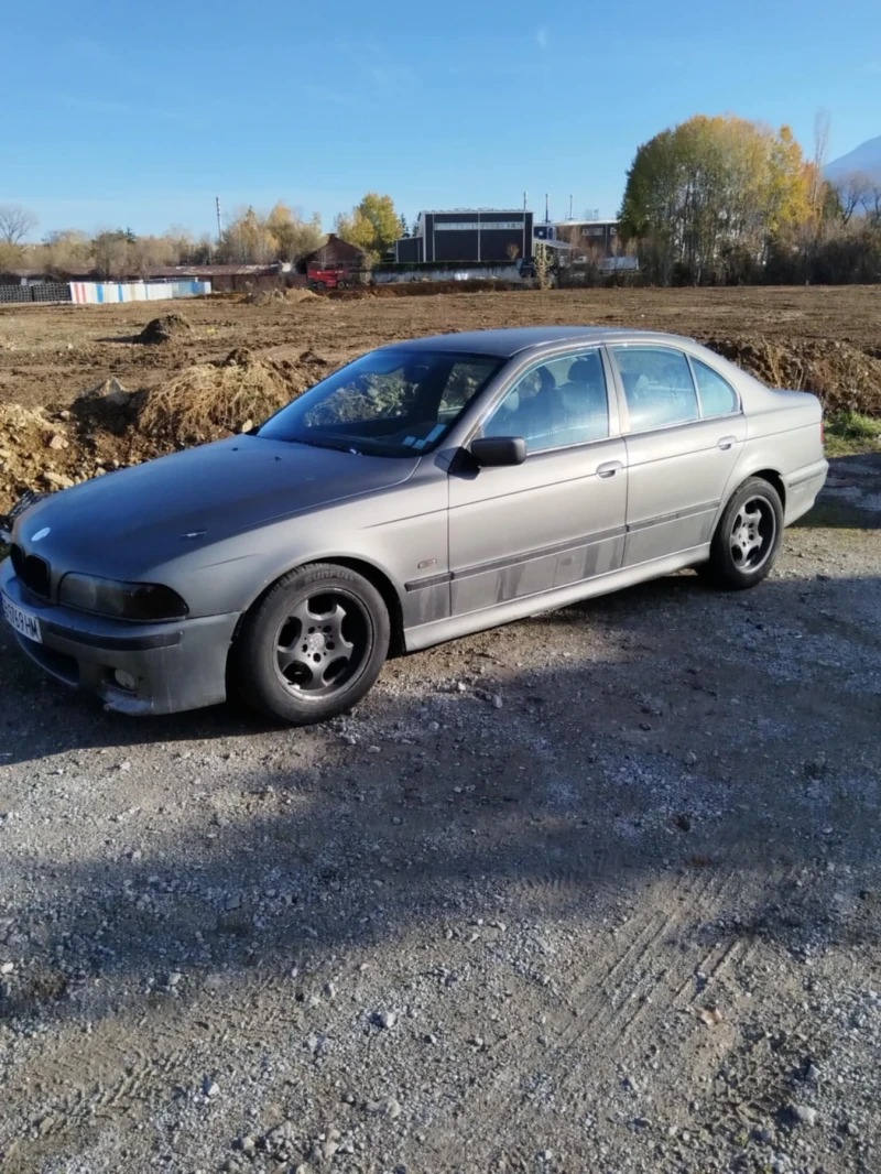 BMW 520 2.0 газ инжекцион, снимка 3 - Автомобили и джипове - 48030673