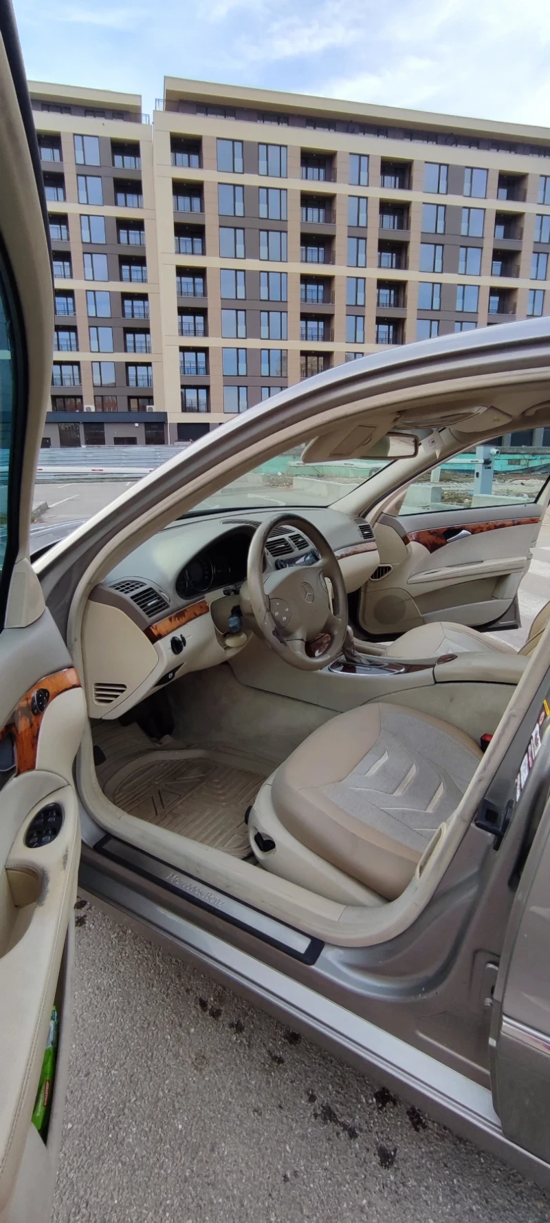 Mercedes-Benz E 320, снимка 5 - Автомобили и джипове - 49529278