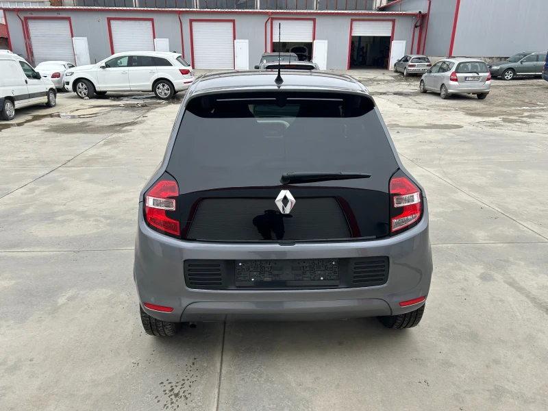 Renault Twingo 0.9 TCe, снимка 12 - Автомобили и джипове - 48696029