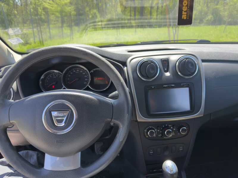 Dacia Sandero, снимка 9 - Автомобили и джипове - 52114355