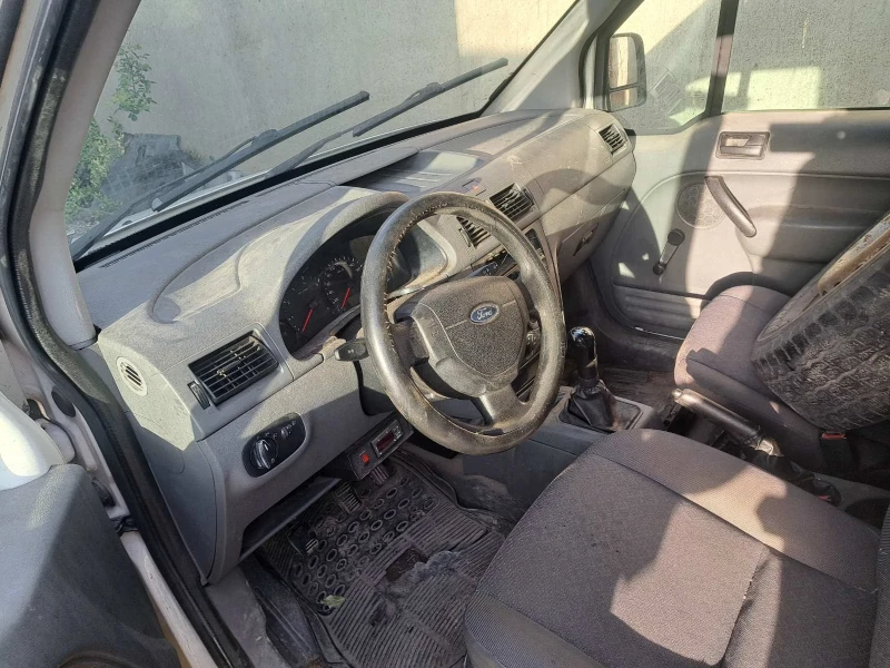 Ford Connect 1.8.  Hladilen, снимка 2 - Автомобили и джипове - 50409810