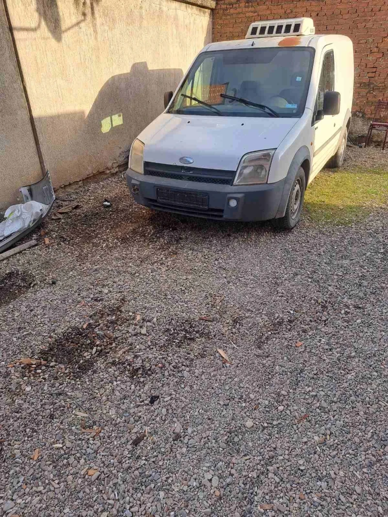 Ford Connect 1.8.  Hladilen, снимка 3 - Автомобили и джипове - 50409810