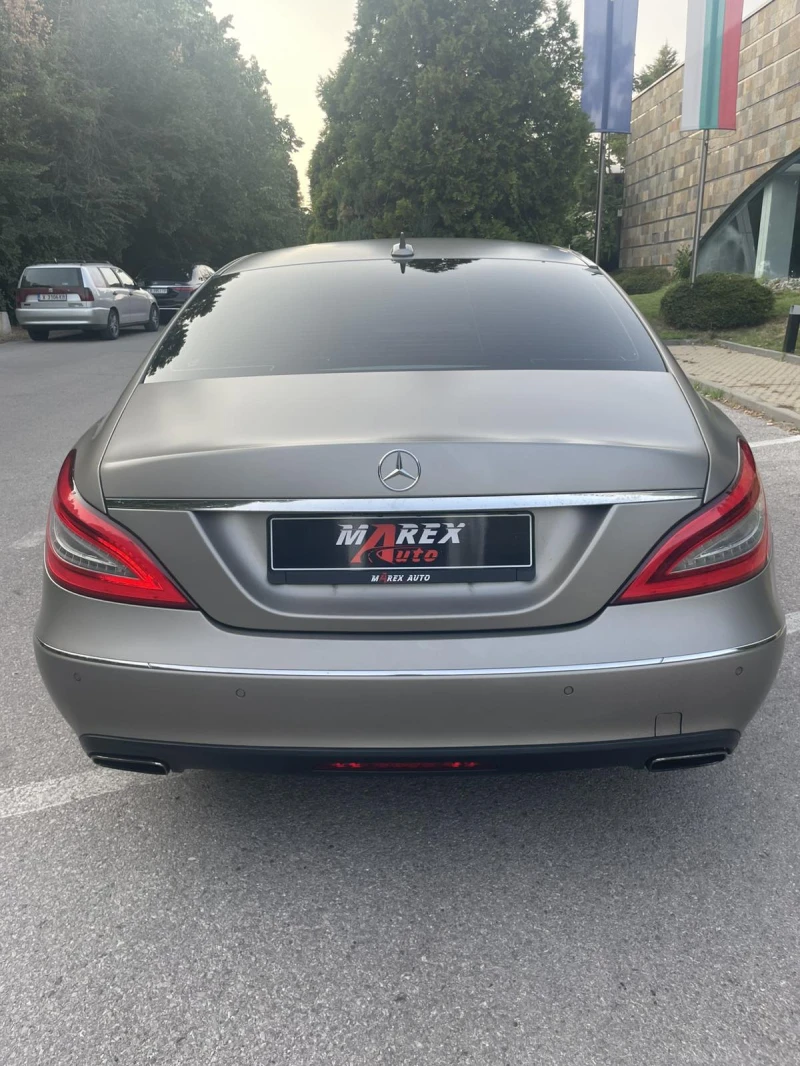 Mercedes-Benz CLS 350 DESIGNO * ПОДГРЕВ * ОБДУХВАНЕ * DISTRONIC * LED, снимка 4 - Автомобили и джипове - 51144630