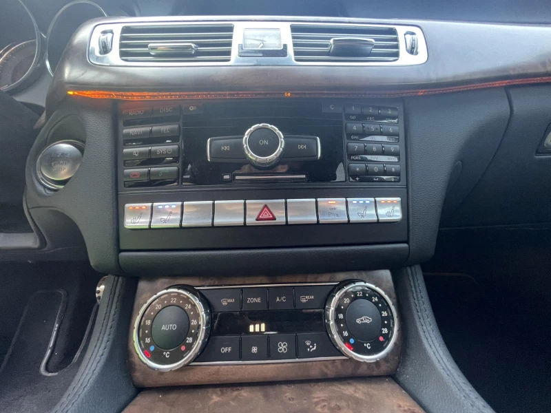 Mercedes-Benz CLS 350 DESIGNO * ПОДГРЕВ * ОБДУХВАНЕ * DISTRONIC * LED, снимка 11 - Автомобили и джипове - 51144630