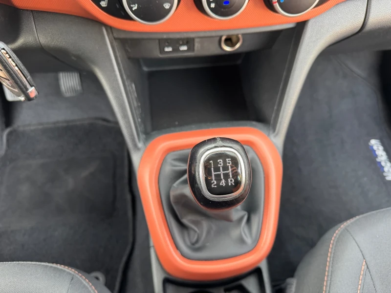 Hyundai I10 1.2, снимка 14 - Автомобили и джипове - 52805972