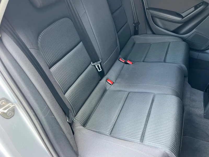 Audi A4 2.0 TDI, снимка 11 - Автомобили и джипове - 53493400