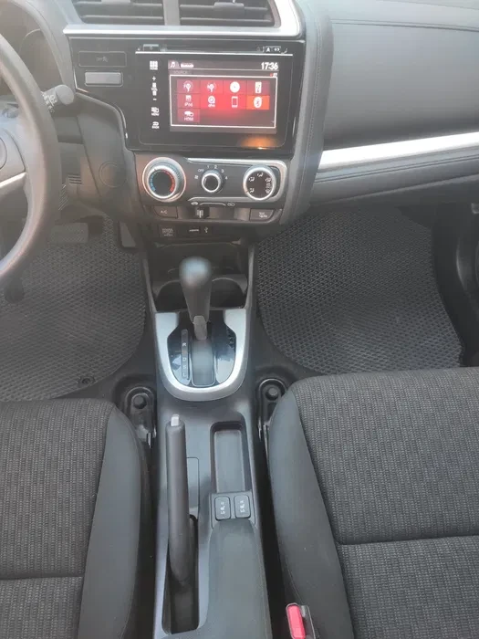 Honda Fit  - изображение 9