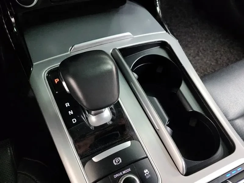 Kia Stinger  2.0 Turbo 2Wd Dream Edition, снимка 9 - Автомобили и джипове - 55090313